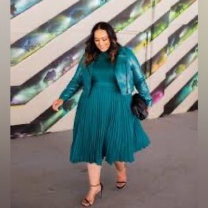 Modcloth pleated Midi skirt